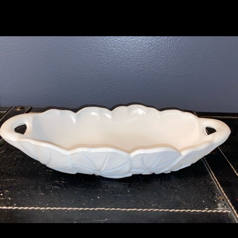 1960s Sunflower milk glass dish